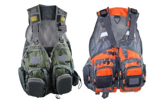 SFG Deluxe Fiskevest med mange lommer og D-ring til net, perfekt til lystfiskeri