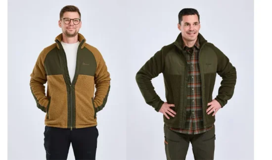 to mænd iført Pinewood Pile Fleece, i 2 forskellige farver